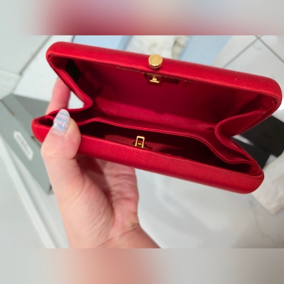 BNIB Authentic Prada Red Satin Box Clutch Bag - Picture 9 of 13
